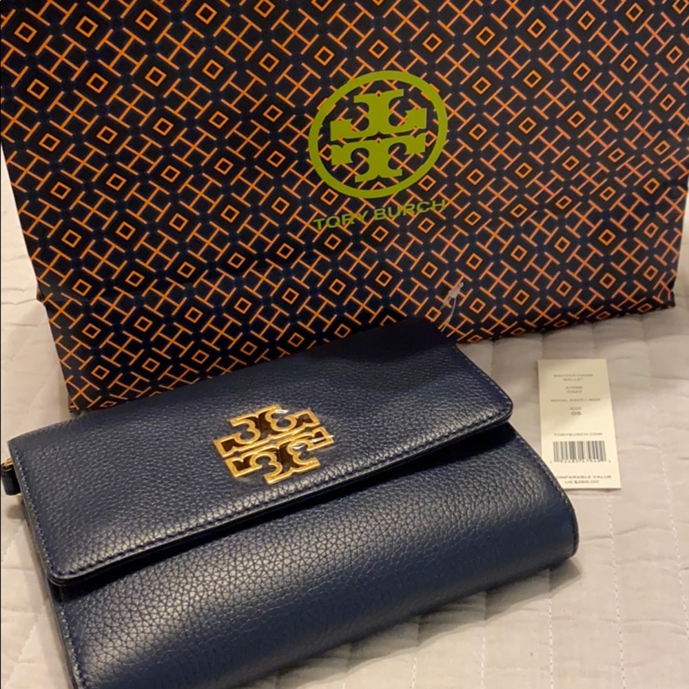 Tory Burch Britten Chain Wallet